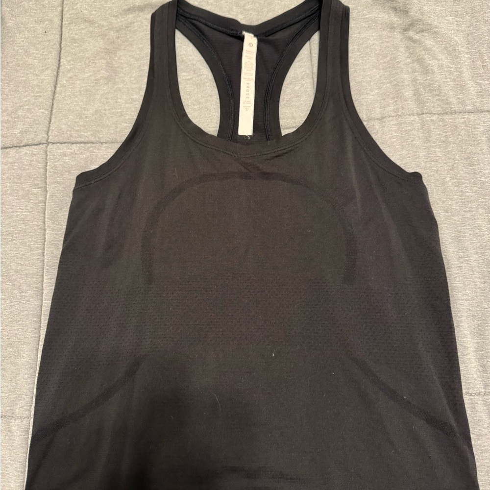 lululemon swiftly black Tank Top size 6